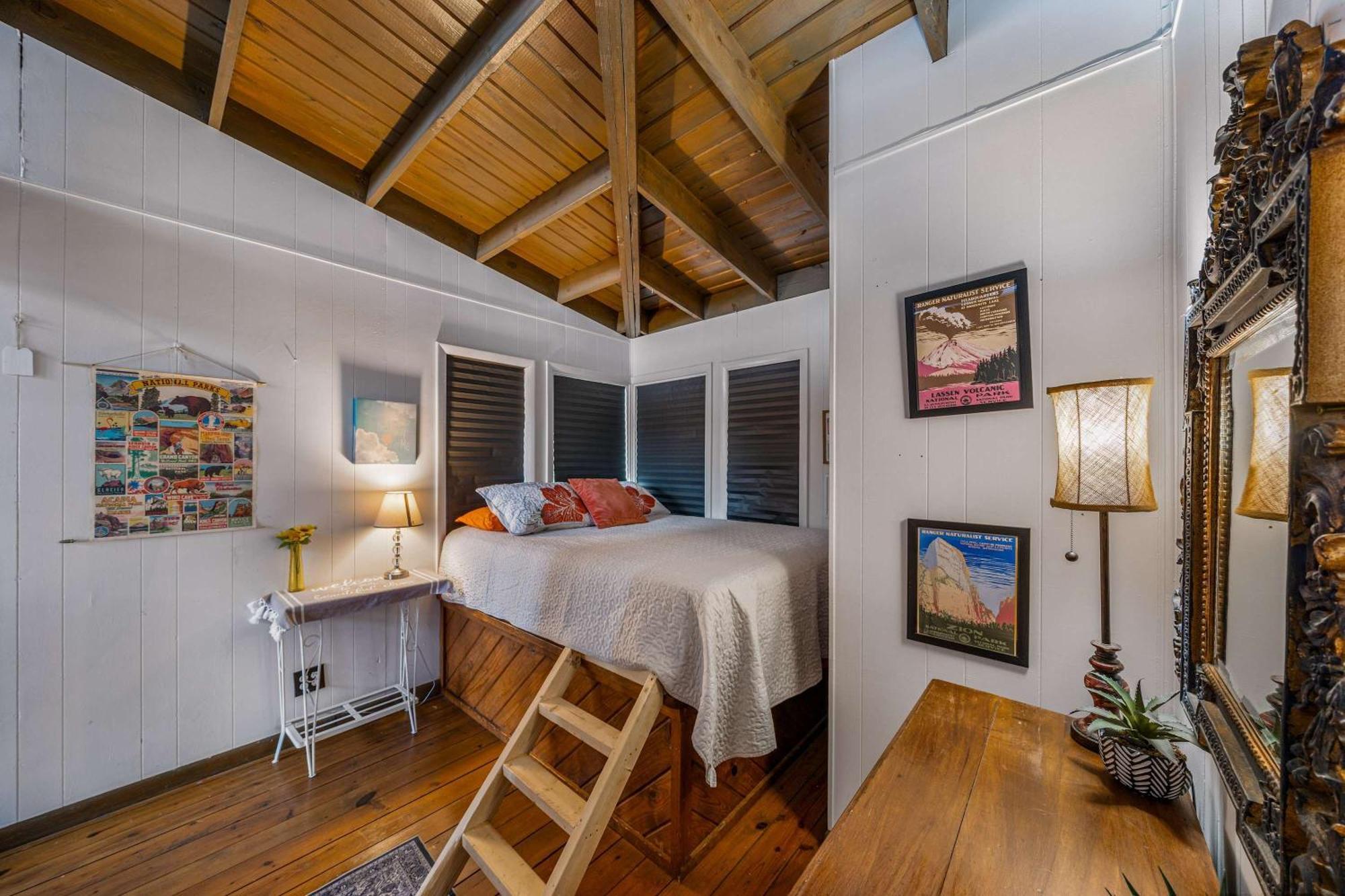 Rubys Roost Villa Mentone Екстериор снимка