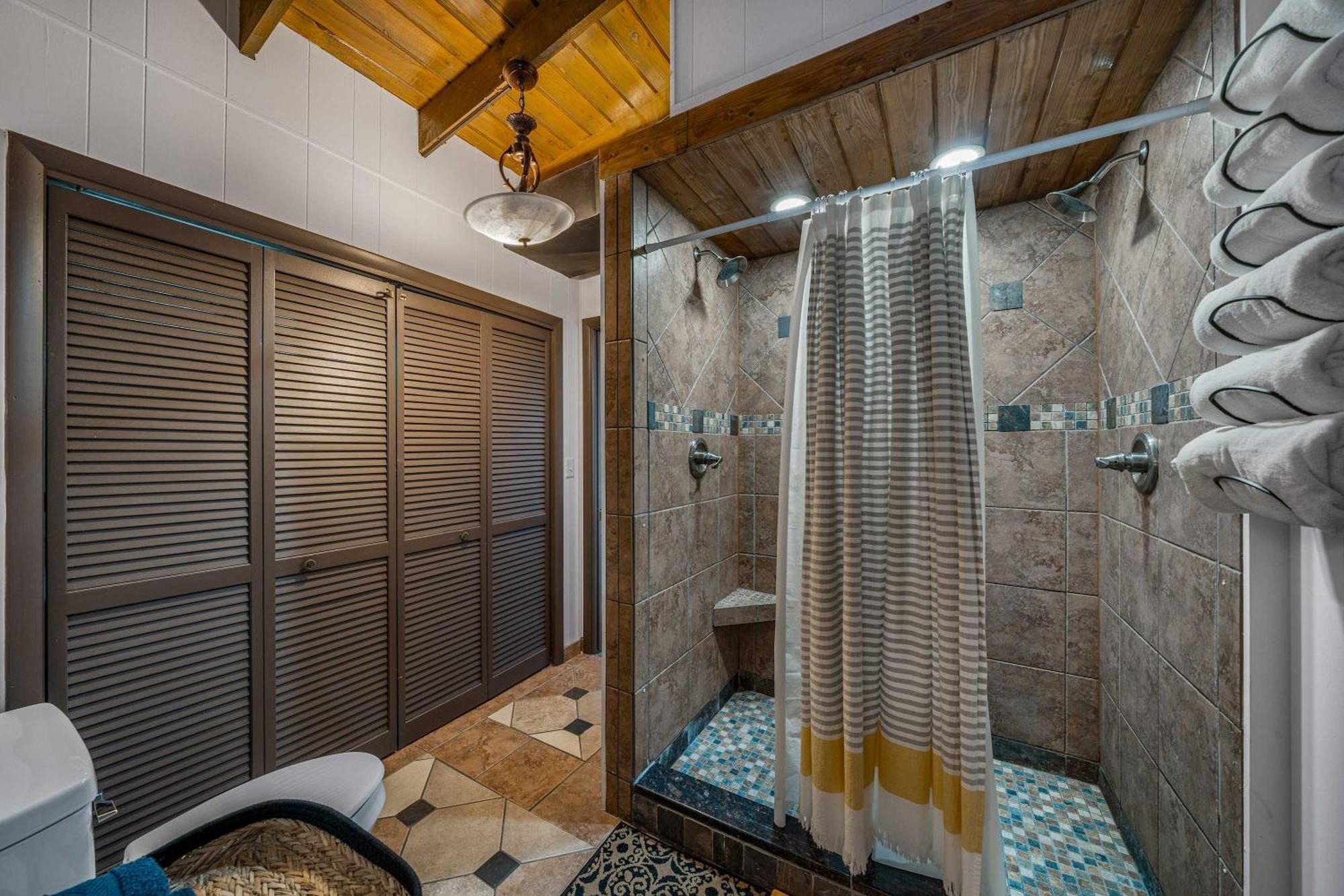 Rubys Roost Villa Mentone Екстериор снимка