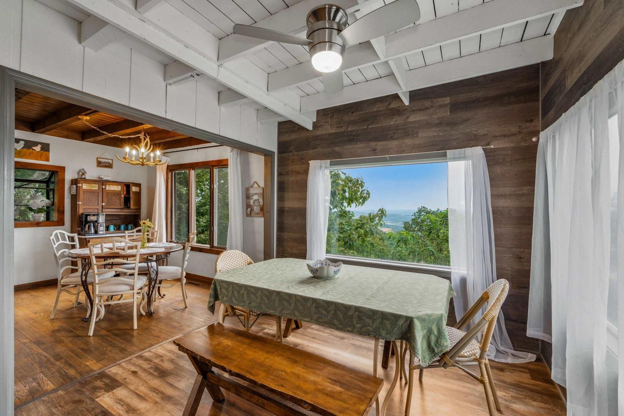 Rubys Roost Villa Mentone Екстериор снимка