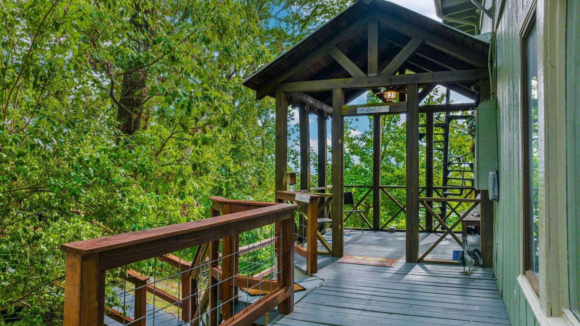 Rubys Roost Villa Mentone Екстериор снимка