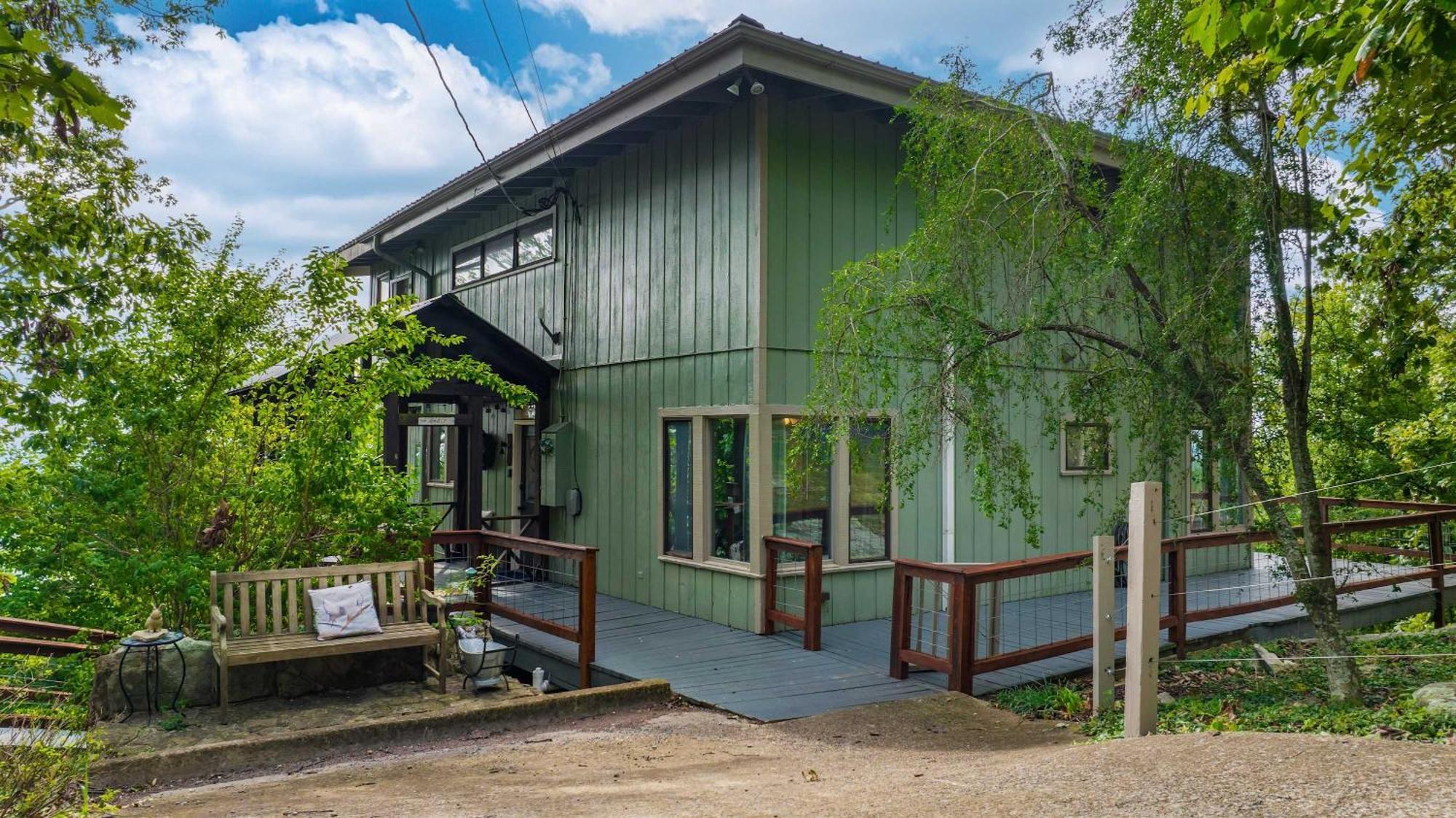 Rubys Roost Villa Mentone Екстериор снимка